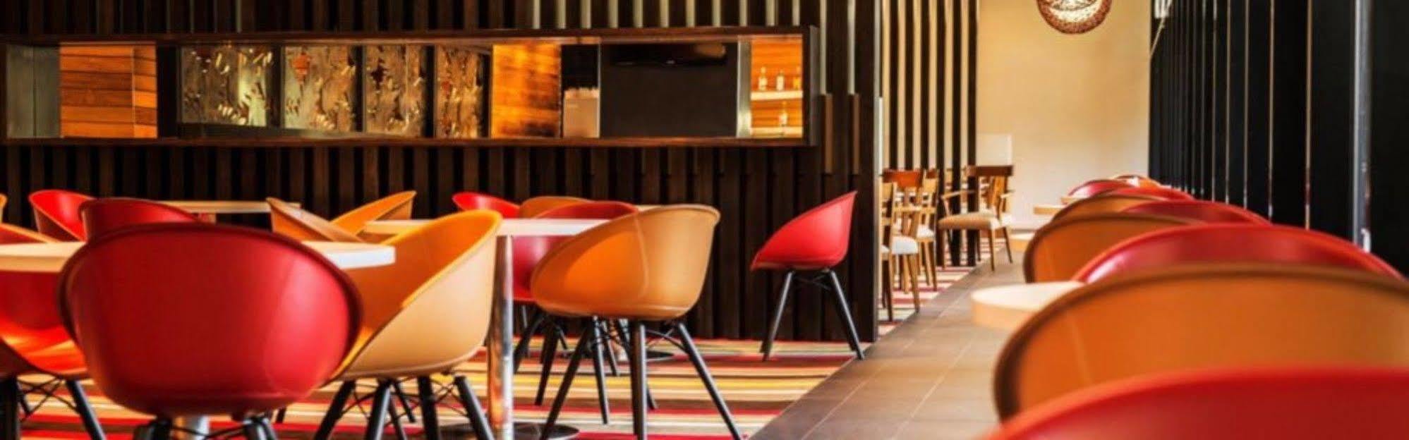 Holiday Inn Express Port Moresby By Ihg Exterior photo